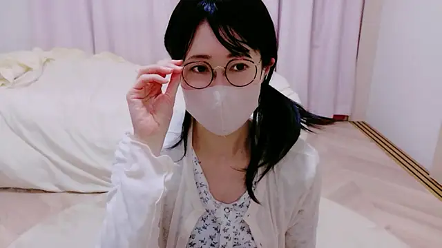 Snapshot of RIO_o0 chatting on 7, 4, 2026 RIO o0 online show from 7, 4, 2026