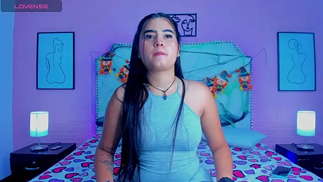  Emma whiitee  online show from 26, 10, 2025