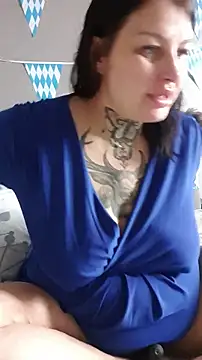 Snapshot of CannabisQueenn chatting on 30, 9, 2025 CannabisQueenn online show from 30, 9, 2025