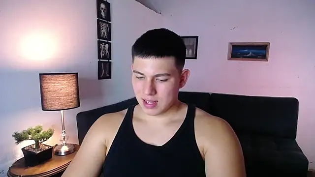 Snapshot of JamesCr_ chatting on 13, 2, 2026 JamesCr online show from 13, 2, 2026