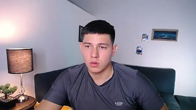 Snapshot of JamesCr_ chatting on 17, 2, 2026 JamesCr online show from 17, 2, 2026