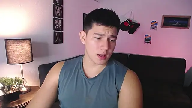 Snapshot of JamesCr_ chatting on 25, 2, 2026 JamesCr online show from 25, 2, 2026