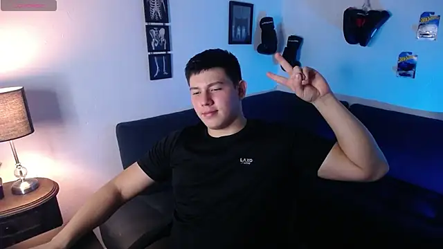 Snapshot of JamesCr_ chatting on 28, 2, 2026 JamesCr online show from 28, 2, 2026