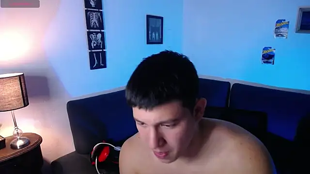 Snapshot of JamesCr_ chatting on 2, 3, 2026 JamesCr online show from 2, 3, 2026