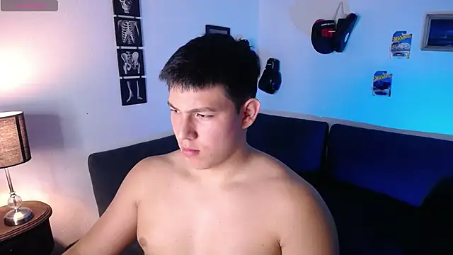 Snapshot of JamesCr_ chatting on 4, 3, 2026 JamesCr online show from 4, 3, 2026