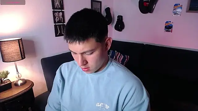 Snapshot of JamesCr_ chatting on 11, 3, 2026 JamesCr online show from 11, 3, 2026