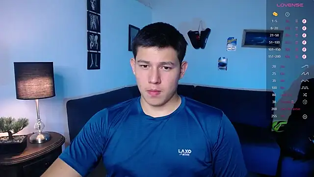 Snapshot of JamesCr_ chatting on 28, 3, 2026 JamesCr online show from 28, 3, 2026