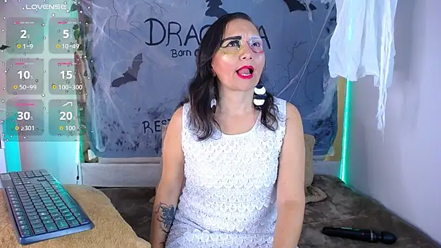 Snapshot of Alexaamoon_ chatting on 19, 10, 2025 Alexaamoon online show from 19, 10, 2025