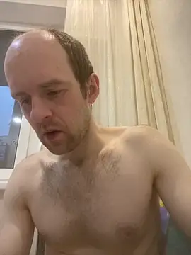 Snapshot of LynnAhNight chatting on 3, 4, 2026 LynnAhNight online show from 3, 4, 2026