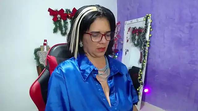 sarasmith3 online show from 19, 12, 2025