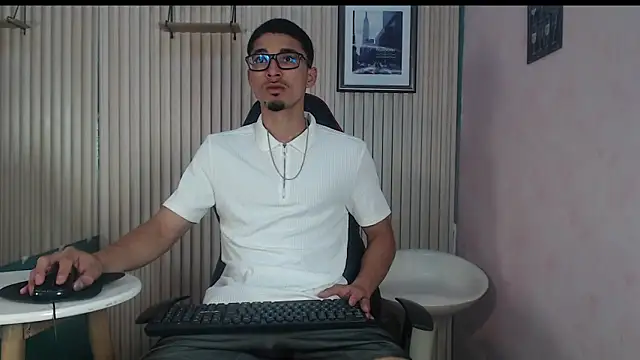 Becker2  online show from 18, 12, 2025