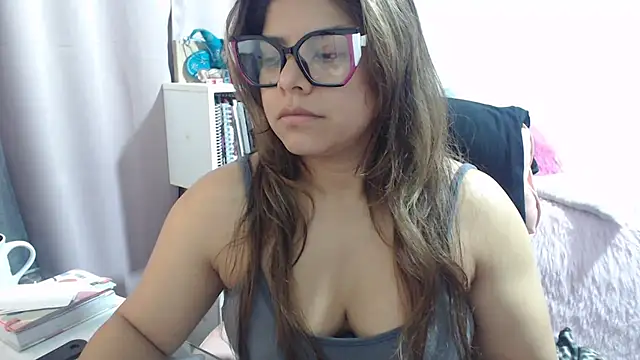 Snapshot of KatteAngelLat chatting on 10, 5, 2026 KatteAngelLat online show from 10, 5, 2026