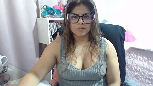 Snapshot of KatteAngelLat chatting on 12, 5, 2026 KatteAngelLat online show from 12, 5, 2026