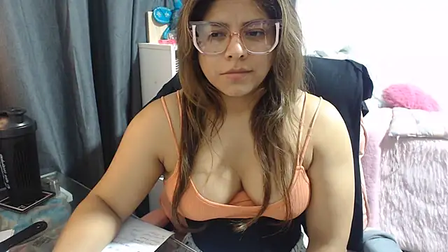 Snapshot of KatteAngelLat chatting on 8, 6, 2026 KatteAngelLat online show from 8, 6, 2026