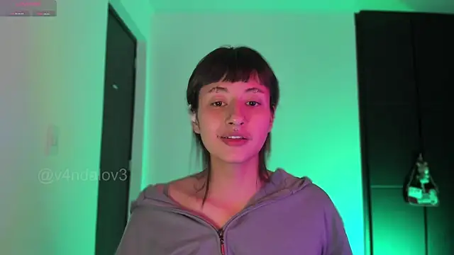 Snapshot of ggor4w33 chatting on 6, 1, 2026 ggor4w33 online show from 6, 1, 2026