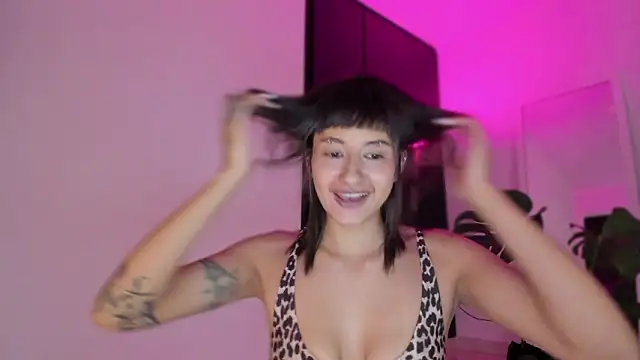 Snapshot of ggor4w33 chatting on 24, 2, 2026 ggor4w33 online show from 24, 2, 2026