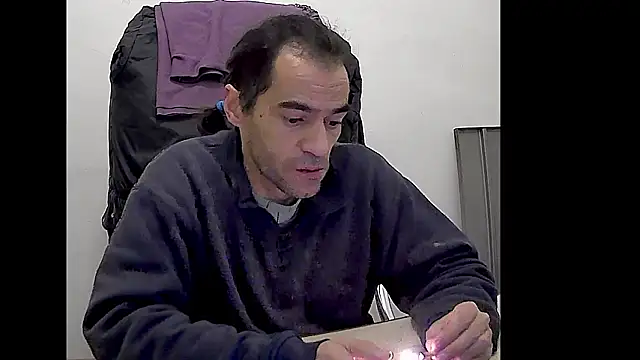 Snapshot of ReyDeBotones chatting on 18, 3, 2026 ReyDeBotones online show from 18, 3, 2026