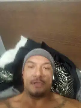 Snapshot of Hbig121 chatting on 29, 4, 2026 Hbig121 online show from 29, 4, 2026