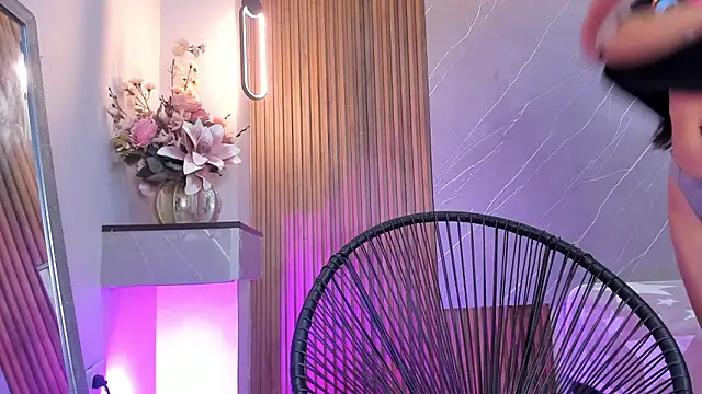 ariana jhonson1 online show from 12, 3, 2025