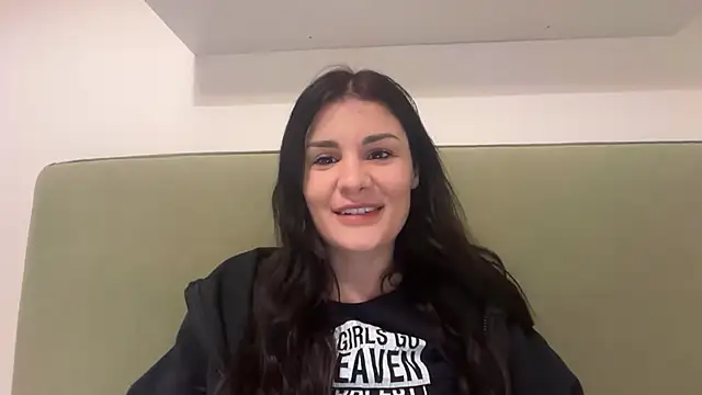 Snapshot of Petitecookie chatting on 5, 3, 2026 Petitecookie online show from 5, 3, 2026