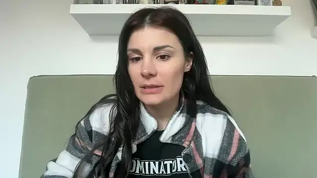 Snapshot of Petitecookie chatting on 5, 4, 2026 Petitecookie online show from 5, 4, 2026