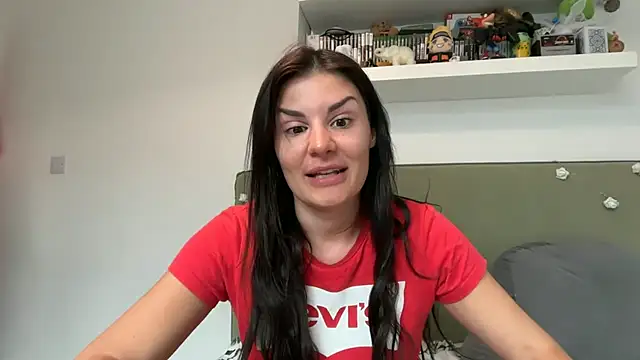 Snapshot of Petitecookie chatting on 2, 5, 2026 Petitecookie online show from 2, 5, 2026