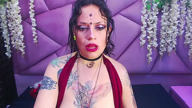 Snapshot of Fenix_Lilith chatting on 14, 4, 2026 Fenix Lilith online show from 14, 4, 2026