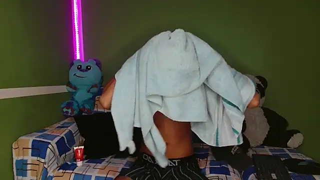 Snapshot of the_murderer chatting on 4, 11, 2025 the murderer online show from 4, 11, 2025