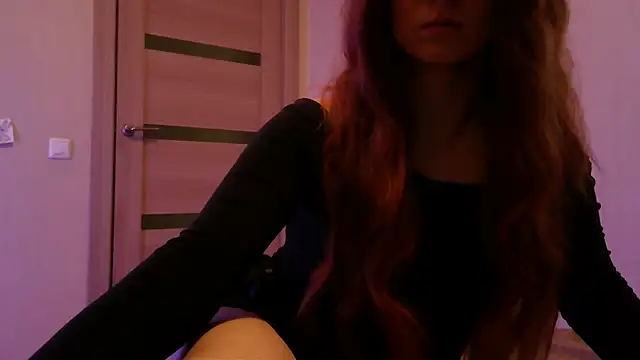  AliceOwen  online show from 17, 3, 2025
