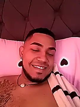 Snapshot of Elgroney23 chatting on 2, 2, 2025 Elgroney23 online show from 2, 2, 2025