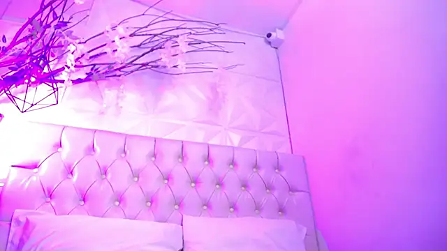 Pamela Rut  online show from 18, 11, 2025