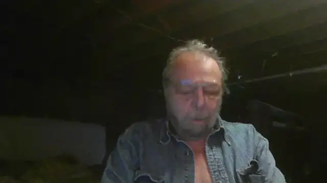Snapshot of mercuryice chatting on 14, 4, 2026 mercuryice online show from 14, 4, 2026