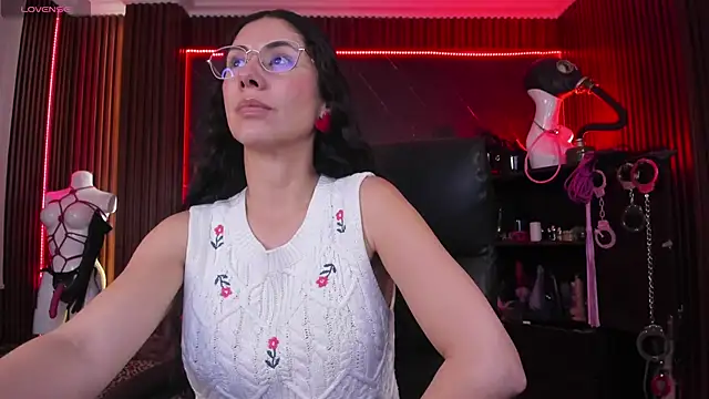 XiaQueen online show from 29, 11, 2025