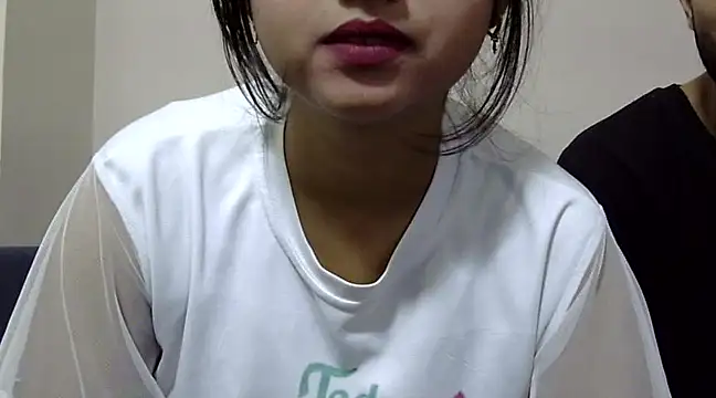 Snapshot of Queen_Couple chatting on 2, 3, 2025 Queen Couple online show from 2, 3, 2025