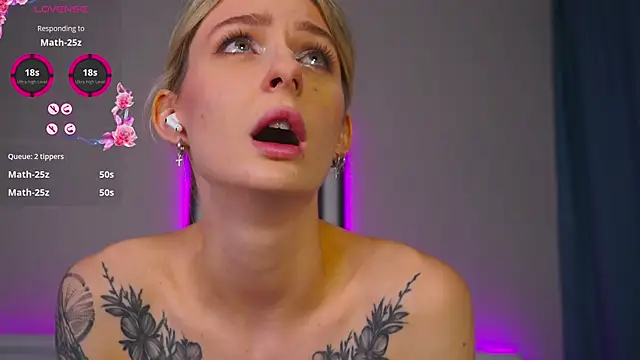 Snapshot of LeaCox_ chatting on 5, 11, 2025 LeaCox online show from 5, 11, 2025