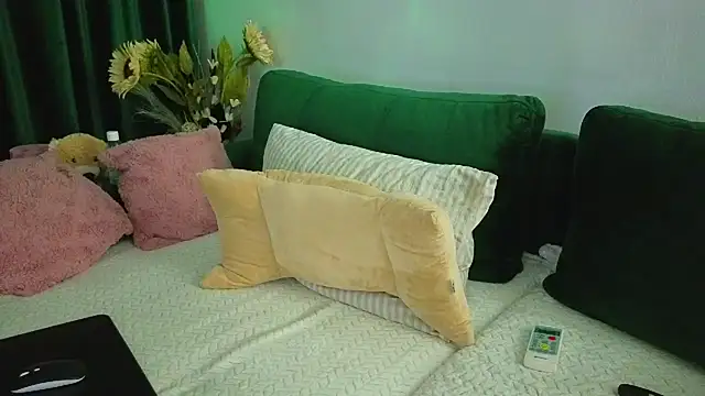 Snapshot of SweetAnia_ chatting on 29, 6, 2026 SweetAnia online show from 29, 6, 2026