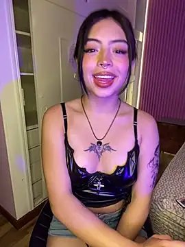 Snapshot of Valu_euphoria chatting on 6, 3, 2025 Valu euphoria online show from 6, 3, 2025