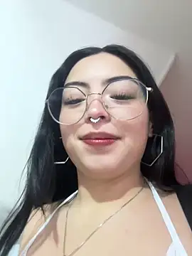 Snapshot of Valu_euphoria chatting on 15, 4, 2026 Valu euphoria online show from 15, 4, 2026