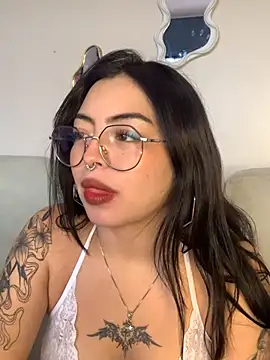 Snapshot of Valu_euphoria chatting on 15, 4, 2026 Valu euphoria online show from 15, 4, 2026