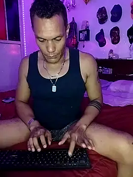 Snapshot of XhaseFoX chatting on 10, 3, 2025 XhaseFoX online show from 10, 3, 2025