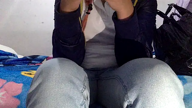 sharonlopez9611 online show from 24, 3, 2026