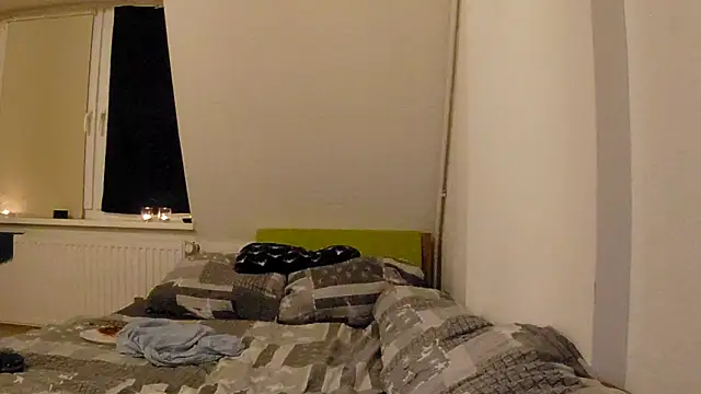 Snapshot of Foxtrott_242 chatting on 28, 3, 2026 Foxtrott 242 online show from 28, 3, 2026