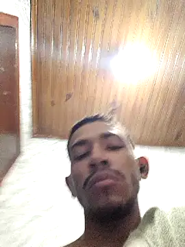 Mineirinho043 online show from 17, 3, 2025