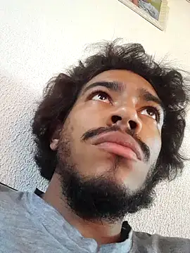 Mineirinho043 online show from 22, 11, 2025