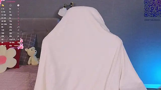 Snapshot of soft_babe chatting on 28, 4, 2026 soft babe online show from 28, 4, 2026
