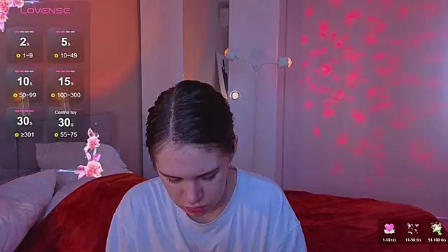 Mia Luw online show from 6, 11, 2025