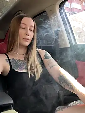 Snapshot of Pussy_Drive03 chatting on 18, 9, 2025 Pussy Drive03 online show from 18, 9, 2025