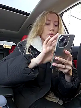 Snapshot of Pussy_Drive03 chatting on 22, 11, 2025 Pussy Drive03 online show from 22, 11, 2025