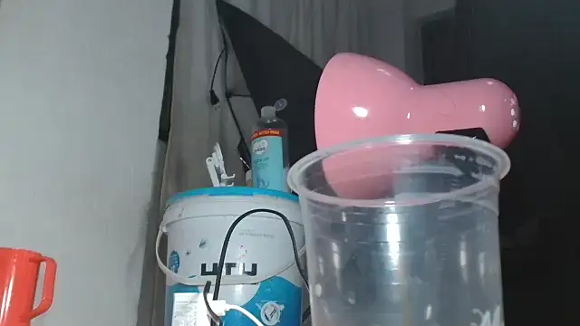 Snapshot of Cuddle_Bear chatting on 25, 10, 2025 Cuddle Bear online show from 25, 10, 2025