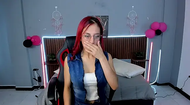 Alektra bryce online show from 18, 2, 2025